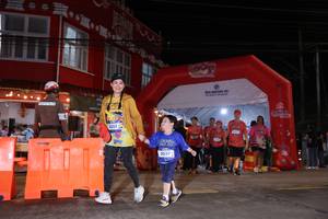 BIB: 1352, 3039
                            <button type="button" onclick="openModal(26263345)" class="btn btn-primary btn-sm float-right btn-popup" data-toggle="modal" data-target=".modal-high-quality">
                        <i class="fas fa-shopping-cart"></i> Add to Cart
                    </button>
                                            <button type="button" onclick="isThisMe(26263345, true)" class="btn btn-success btn-sm float-right btn-popup btn-isme hidden" data-toggle="tooltip" data-placement="bottom" title="นี่คือรูปของคุณใช่ไหม คลิกที่นี่เพื่อเอาเข้าอัลบั้ม">
                        <i class="fas fa-plus"></i> Add to album
                    </button>
                    <button type="button" onclick="isThisMe(26263345, false)" class="btn btn-warning btn-sm float-right btn-popup btn-isnotme hidden">
                        <i class="fas fa-ban"></i> Remove from album
                    </button>